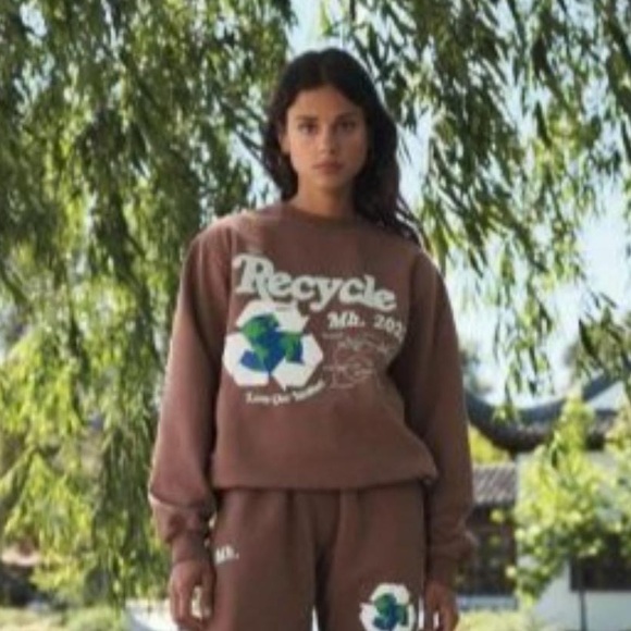 NWT Madhappy Earth Day Crewneck 2022 Sweatshirt - Picture 2 of 3